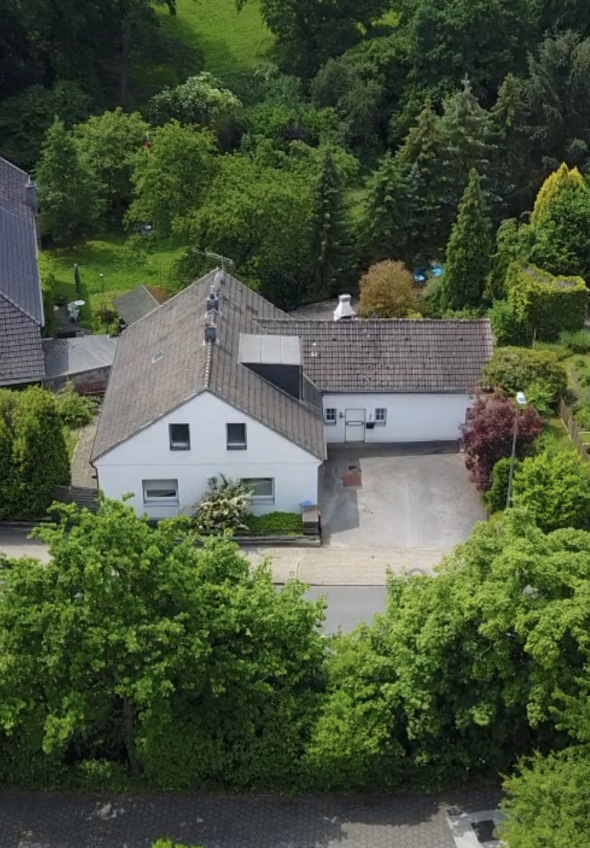 VERKAUFT: Ein Haus mit Ecken und Kanten aber mit viel Potential in Essen Burgaltendorf